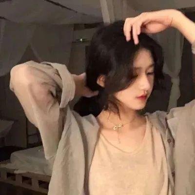 黎明时分的年轻人们